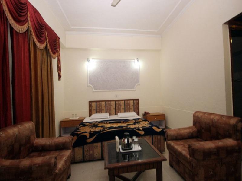 Hotel Natraj Manali Dharamshala Esterno foto